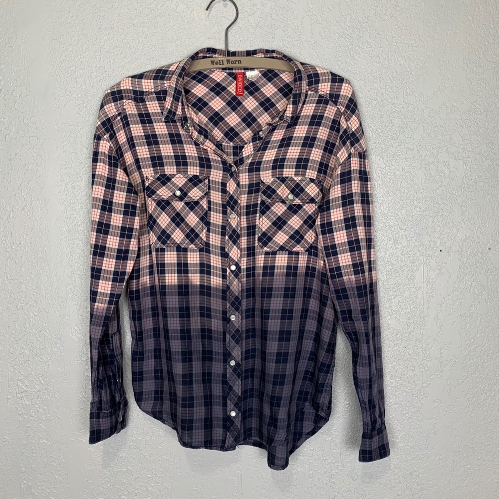 Divided H&M red white & blue dip dye plaid shirt